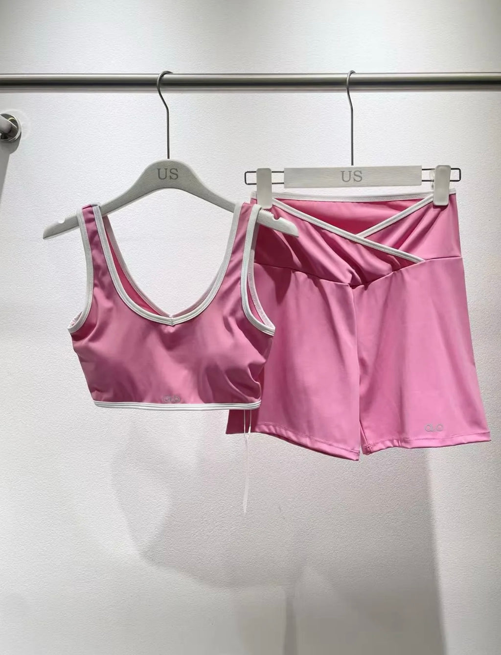 Alo Yoga Set