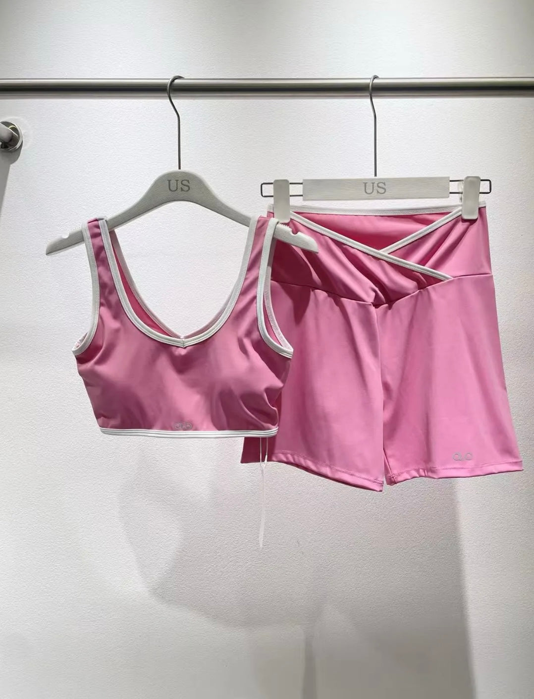 Alo Yoga Set