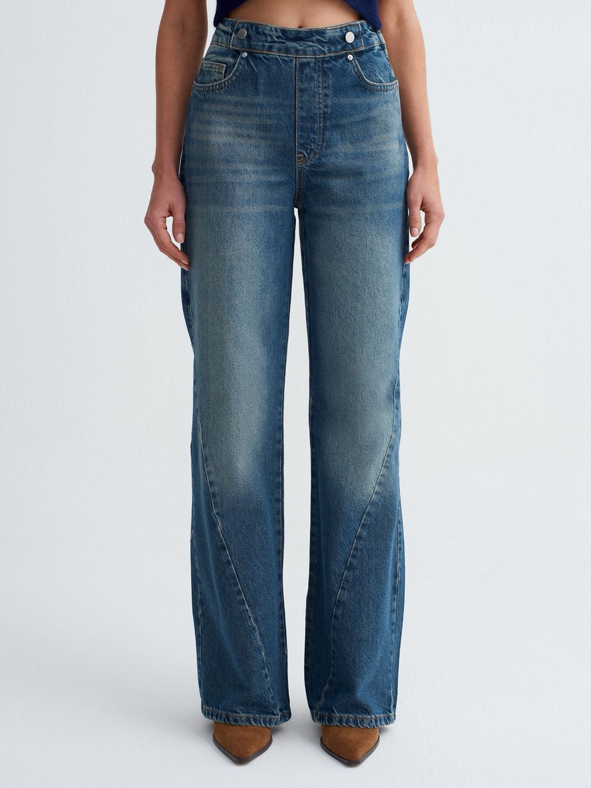 Vintage Wash Barrel Jeans