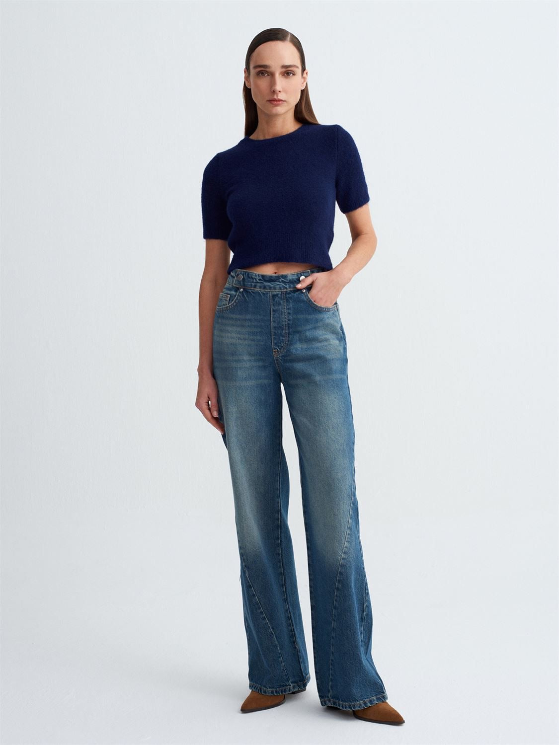 Vintage Wash Barrel Jeans
