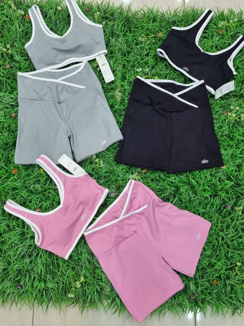Alo Yoga Set